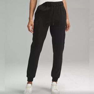 Lululemon Women’s Stretch High Rise Joggers